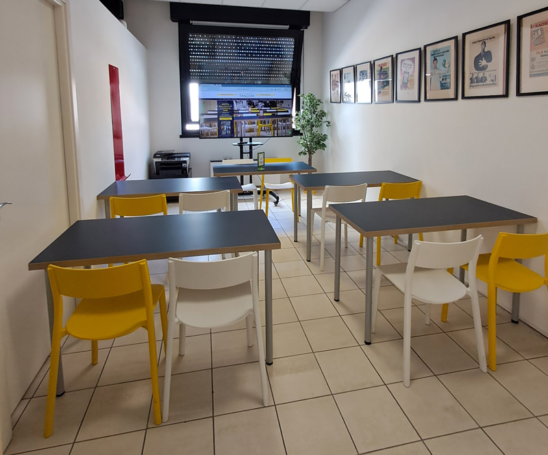 Affitto aula corsi fino a 10 posti
